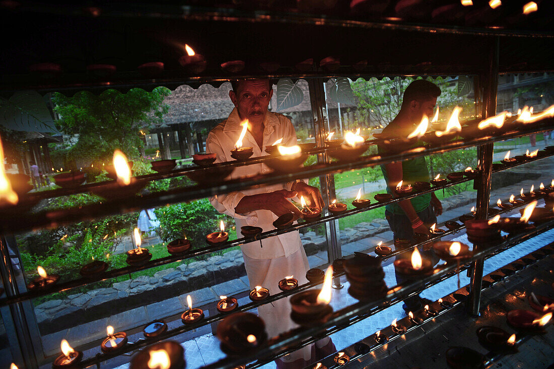 Tempel der heiligen Zahnreliquie in Kandy, Sri Lanka
