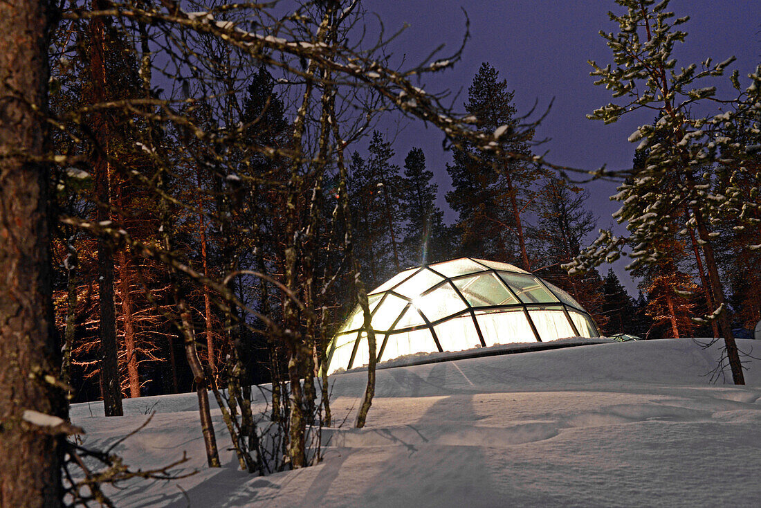 Glas-Iglus im Kakslauttanen Arctic Resort in Saariselka, Finnland
