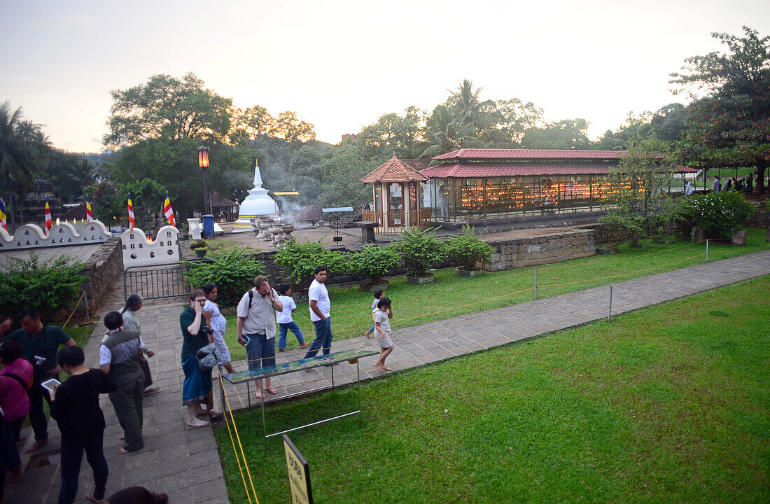 Tempel der heiligen Zahnreliquie in Kandy, Sri Lanka
