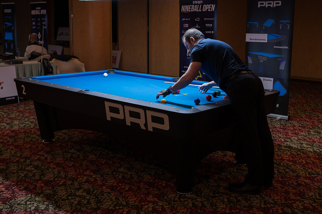 Nationaler Wettbewerb der 8-Ball Pool Tour im Boston Hotel, Zaragoza, Spanien