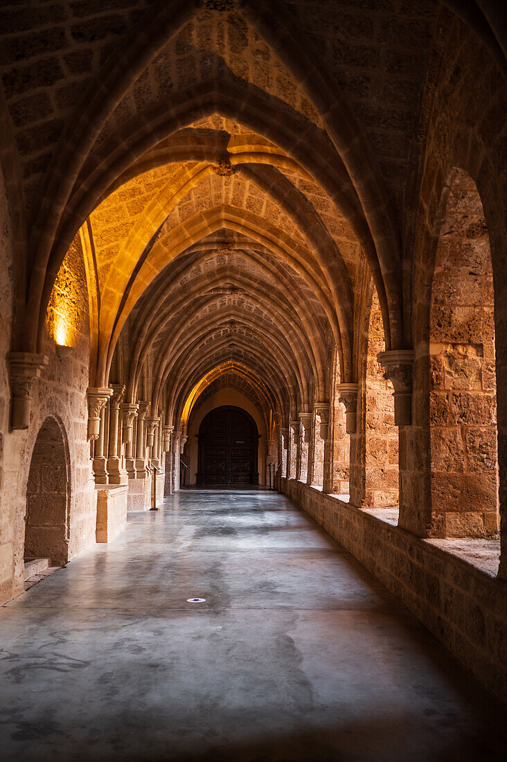 Monasterio de Piedra (Steinkloster), in einem Naturpark in Nuevalos, Zaragoza, Spanien