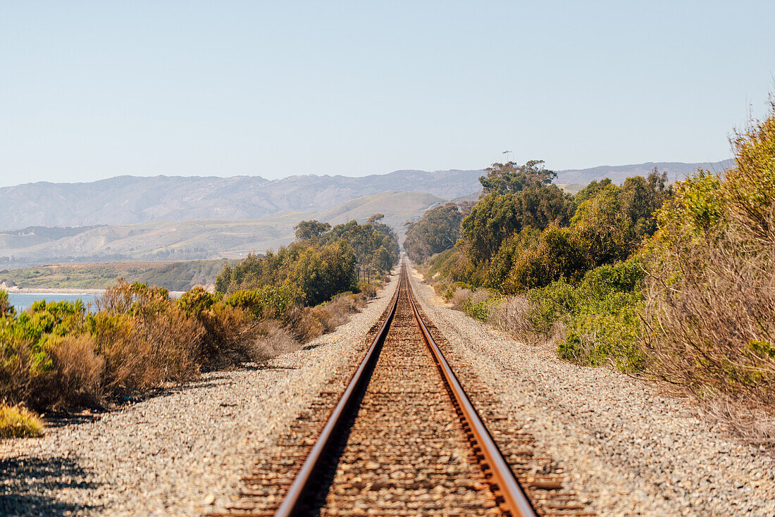 USA, California, Lone railway track