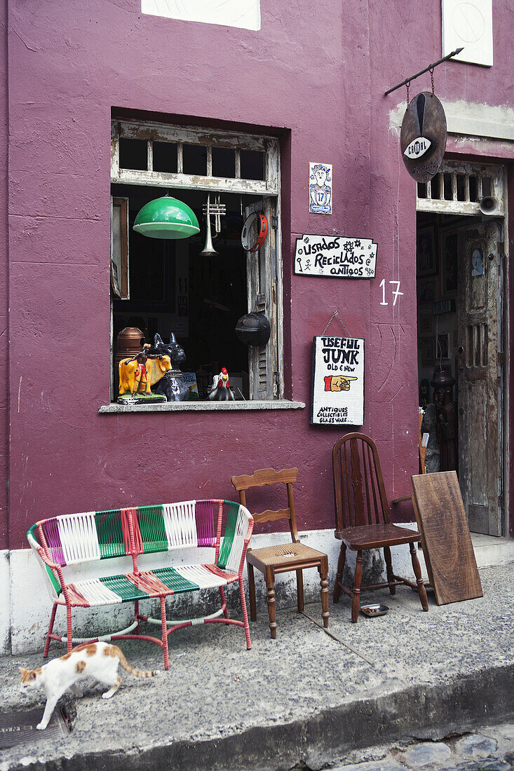 Ein Trödelladen im Pelourinho-Viertel; Salvador, Brasilien