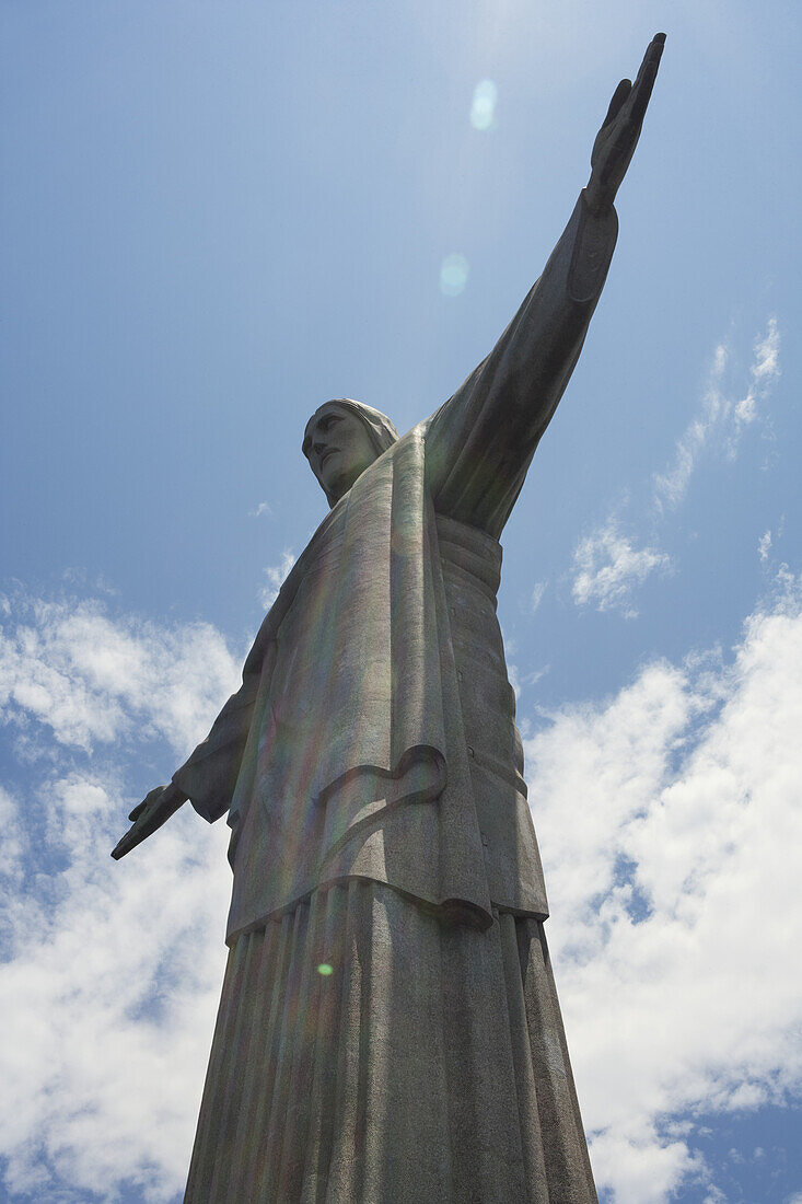 Christus-Erlöser-Statue auf dem Berg Corcovado; Rio De Janeiro, Brasilien