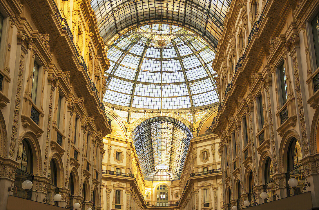 Galleria Vittorio Emanuele Ii; Milan, Lombardy, Italy