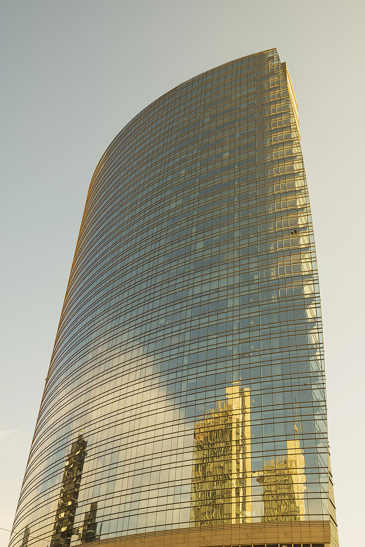 Wolkenkratzer im Finanzviertel; Mailand, Lombardei, Italien