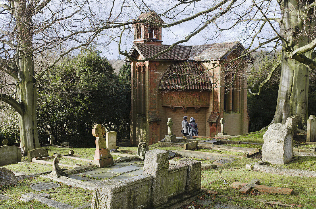 Äußeres der Watts-Kapelle, Friedhof und Kapelle; Compton, Surrey, England