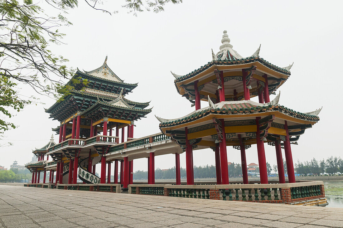 Jimei-Bezirk, Park berühmt für chinesisches Drachenbootfest; Xiamen, Provinz Fujian, China