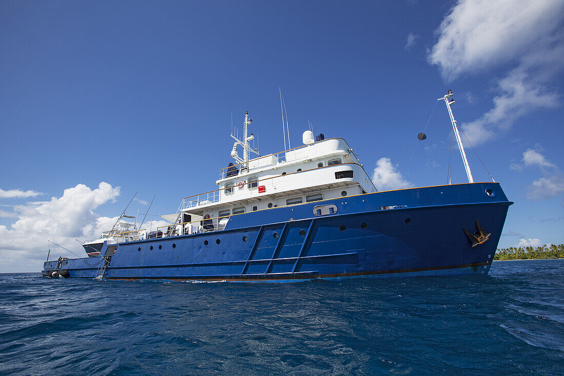 Large Sports Fishing Boat; Tahiti