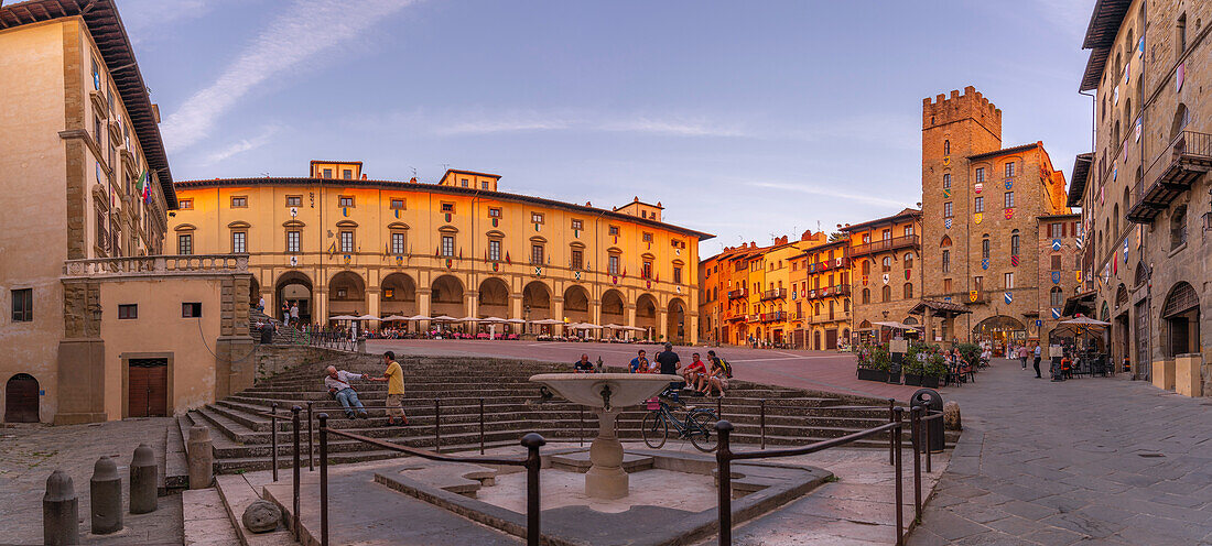 View of architecture in Piazza Grande at sunset, Arezzo, Province of Arezzo, Tuscany, Italy, Europe