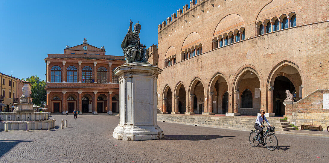 View of Teatro Amintore Galli and Palazzo del Podesta in Piazza Cavour in Rimini, Rimini, Emilia-Romagna, Italy, Europe