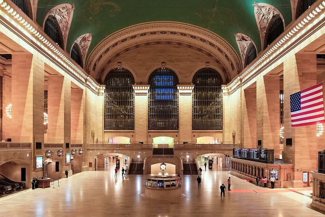 Architektonisches Detail des Grand Central Terminal (GCT) (Grand Central Station) (Grand Central), ein Nahverkehrsterminal, das drittgrößte in Nordamerika, Midtown Manhattan, New York City, Vereinigte Staaten von Amerika, Nordamerika