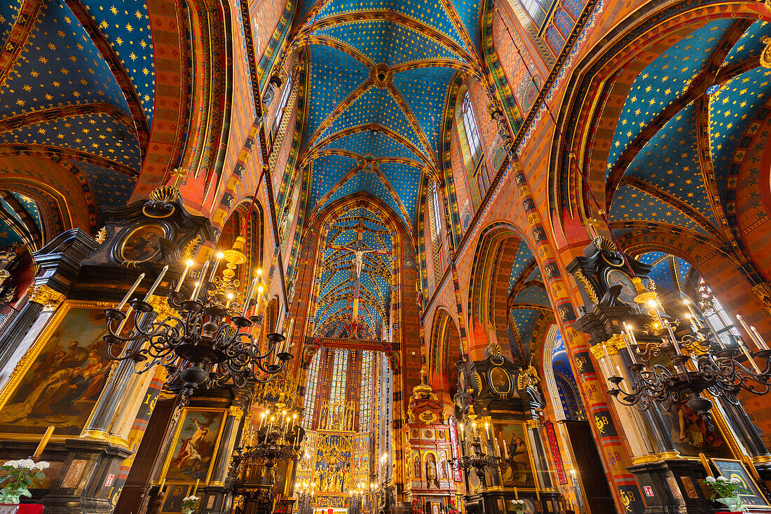 Interior of St. Mary's Basilica, Main Market Square, UNESCO World Heritage Site, Krakow, Poland, Europe
