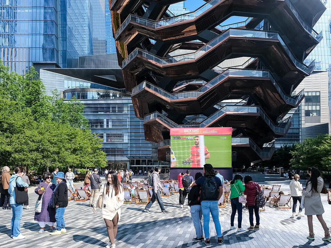 Architektonisches Detail von The Vessel, einem 16-stöckigen Gebäude und einer Besucherattraktion, das als Schlüsselelement des Hudson Yards Sanierungsprojekts errichtet wurde, Manhattan, New York City, Vereinigte Staaten von Amerika, Nordamerika