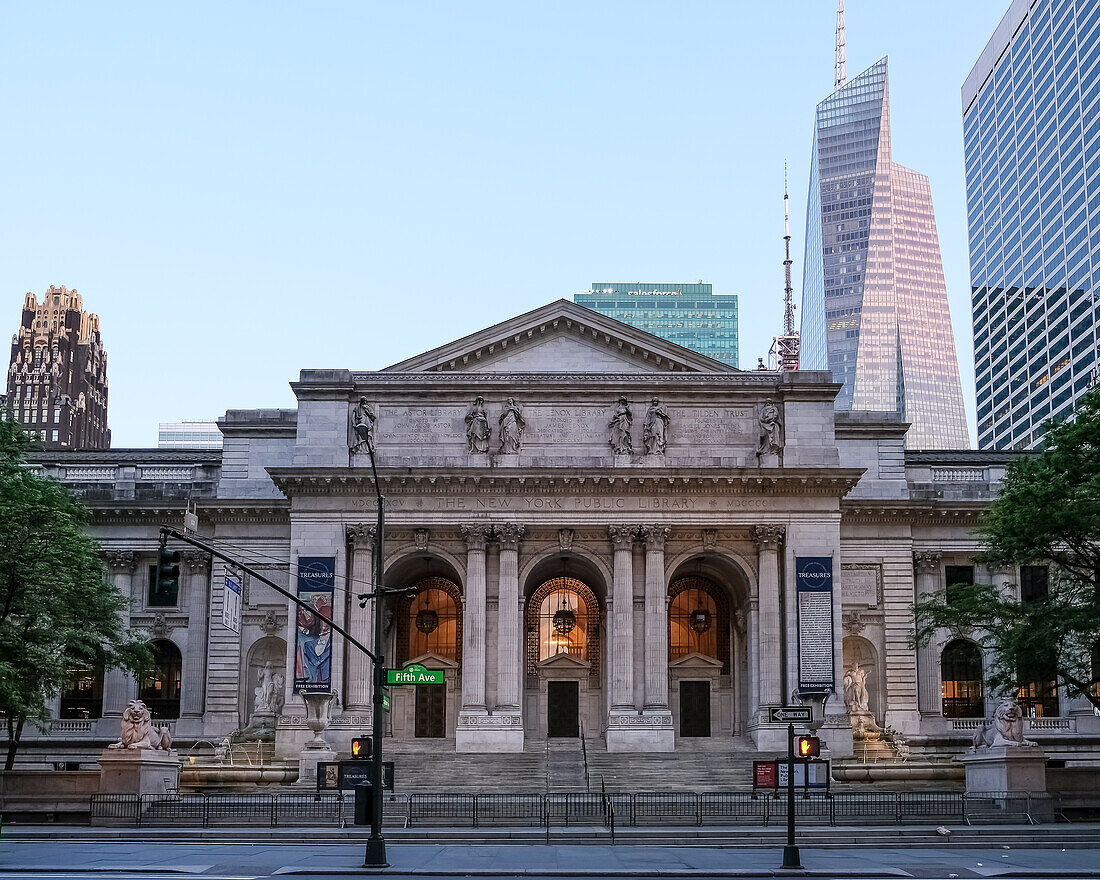Architectural detail of the New York Public Library (NYPL), second largest in the USA and fourth largest in the world, New York City, United States of America, North America