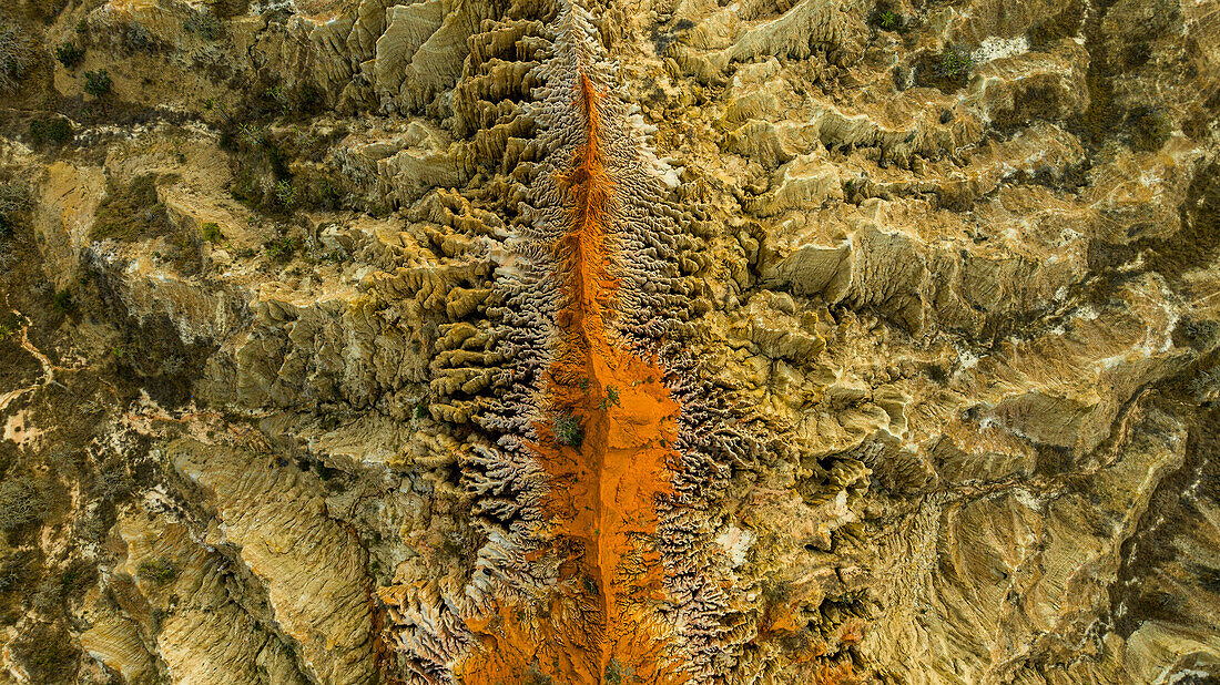 Luftaufnahme der Sandstein-Erosionslandschaft von Miradouro da Lua (Aussichtspunkt des Mondes), südlich von Luanda, Angola, Afrika