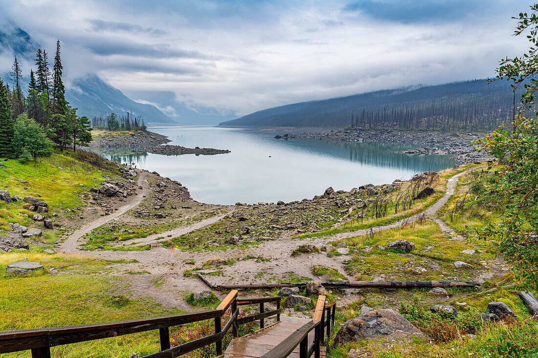 Medicine Lake, Jasper-Nationalpark, UNESCO-Welterbe, Alberta, Kanadische Rockies, Kanada, Nordamerika