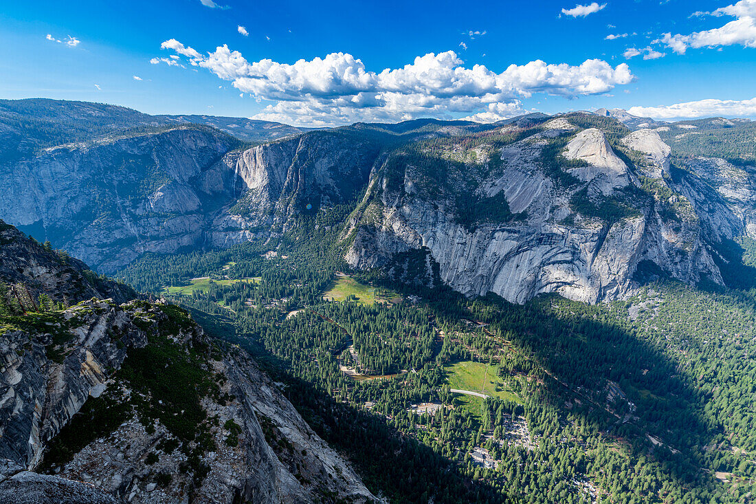 View over Yosemite National Park, UNESCO World Heritage Site, California, United States of America, North America