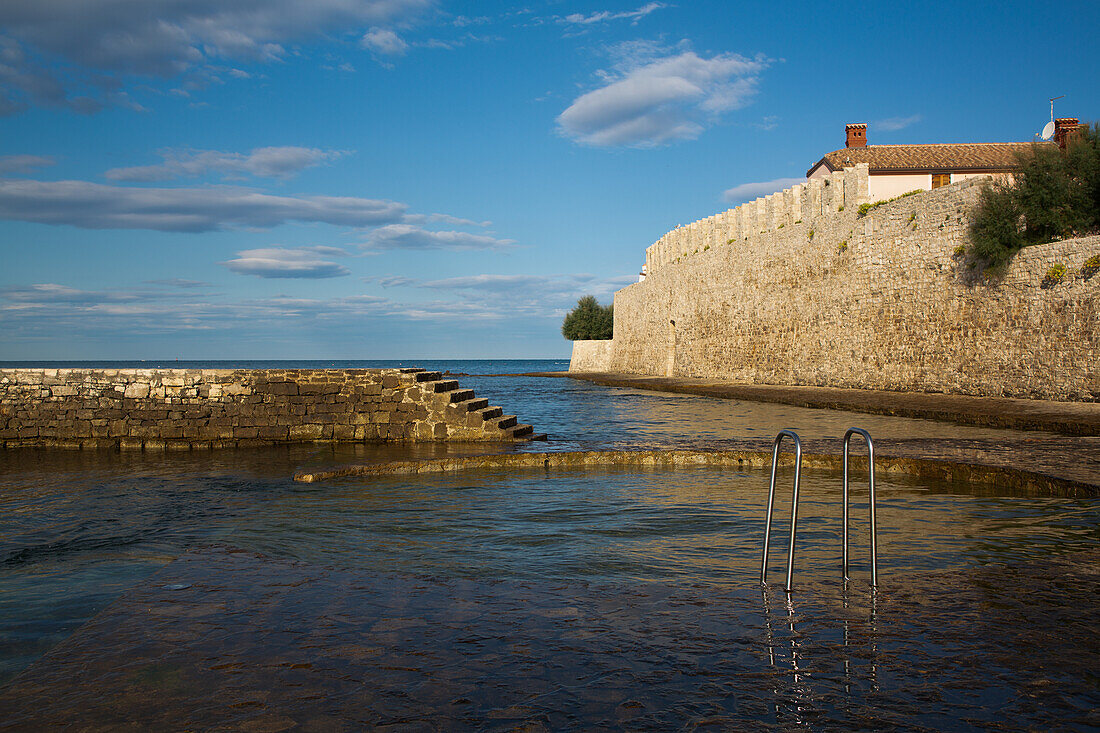 Seaside Swimming Area, City Outer Wall, Old Town, Novigrad, Croatia, Europe