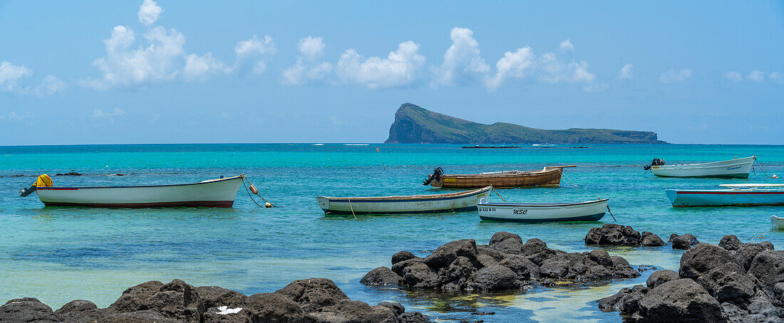 View of beach and turquoise Indian Ocean on sunny day in Cap Malheureux, Mauritius, Indian Ocean, Africa