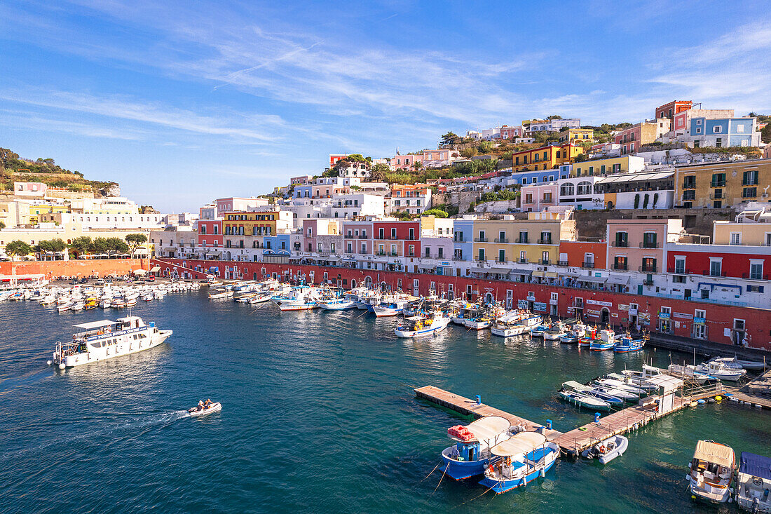 The fishing harbour of the island of Ponza with typical colorful houses on sea front, Ponza island, Pontine archipelago, Latina province, Tyrrhenian Sea, Latium (Lazio), Italy Europe