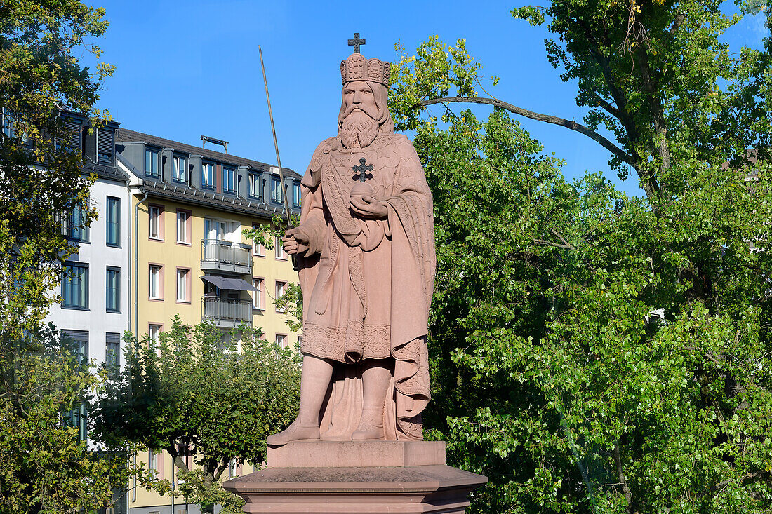 Statue von Karl dem Großen, Frankfurt am Main, Hessen, Deutschland, Europa