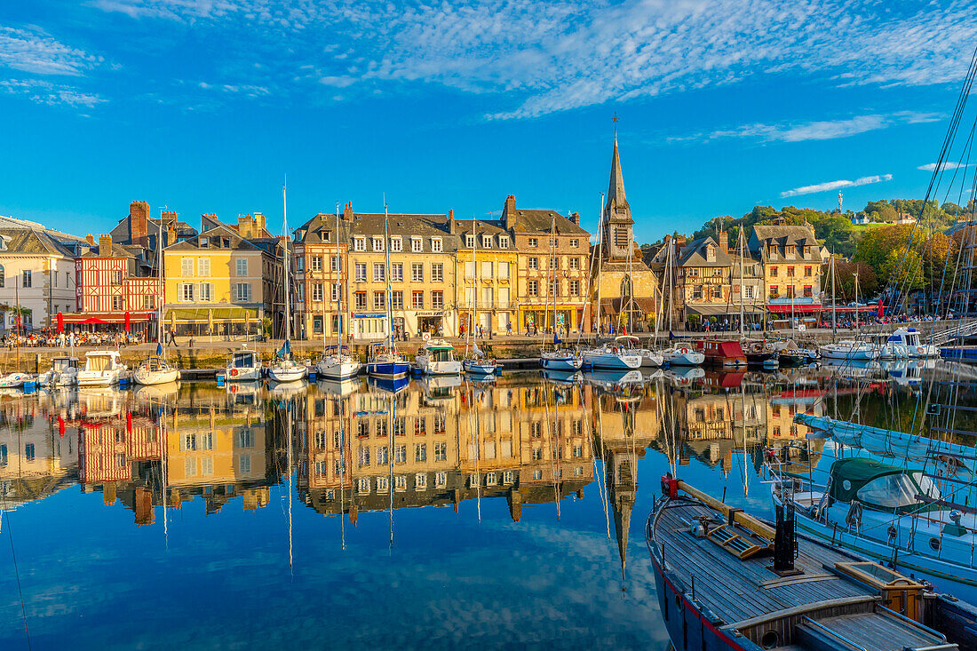 Hafen von Honfleur, Honfleur, Normandie, Frankreich, Europa