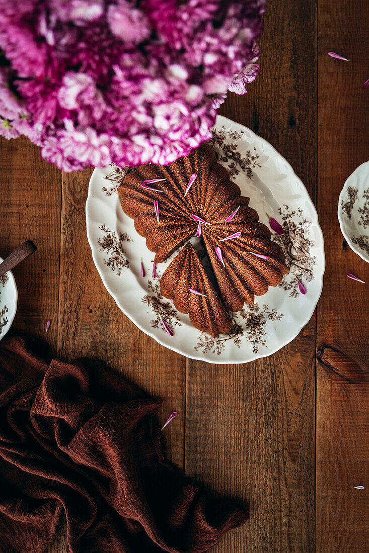 A bundt cake on a wooden table