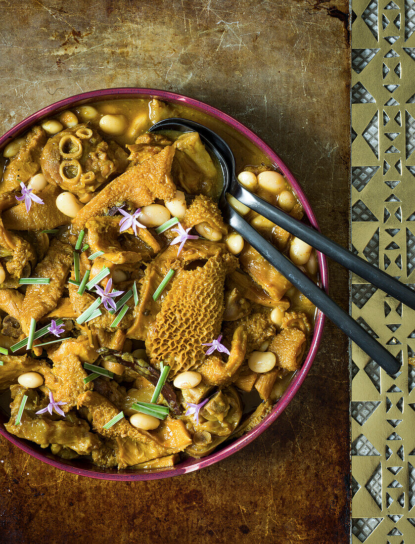 Curry mit Kutteln und Ferkeln