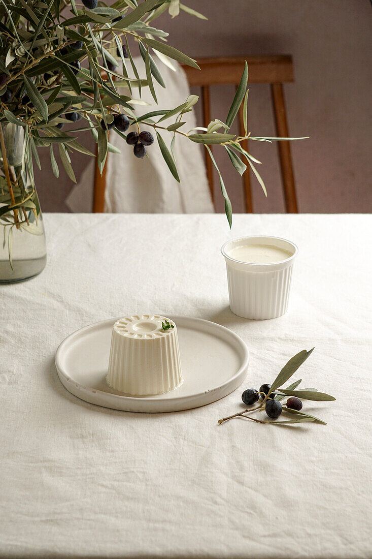 Cream cheese from Burgos, Spanish white cheese. Tablecloth made from natural linen