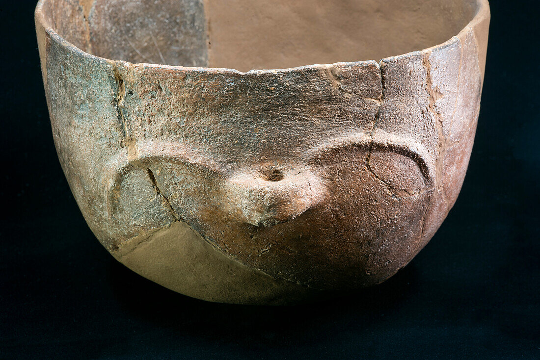 Decorated Neolithic pot