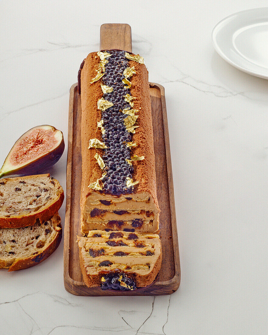 Savoury bûche with foie gras