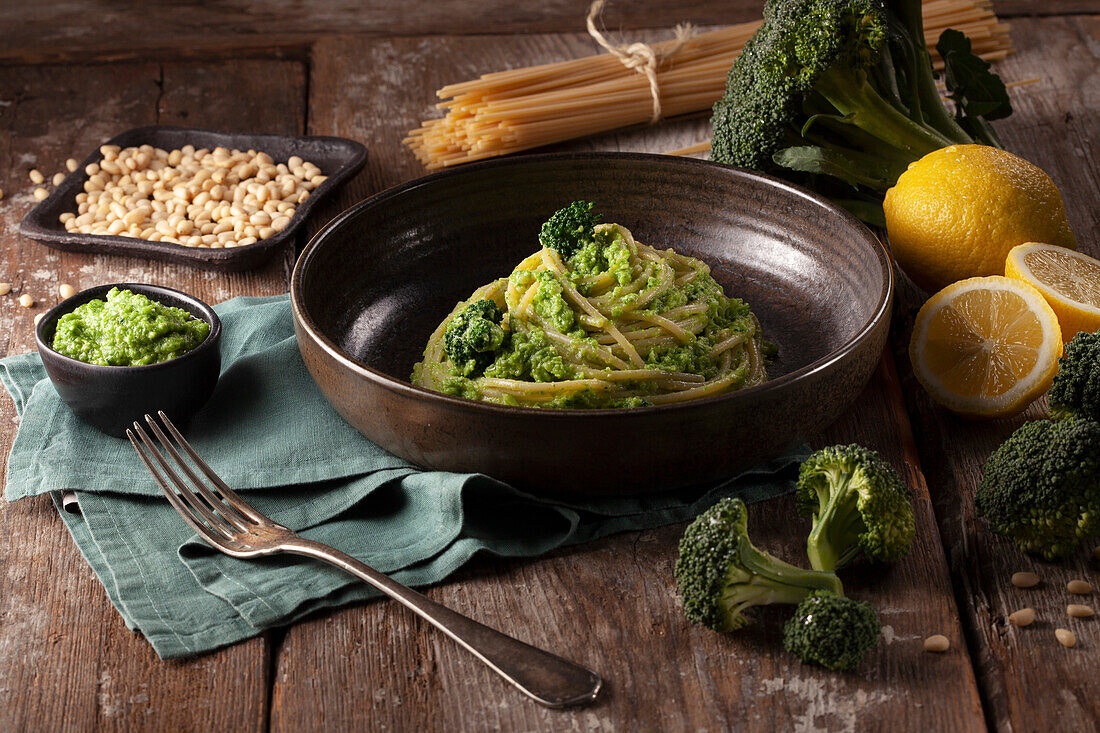 Spaghetti with broccoli pesto and pine nuts