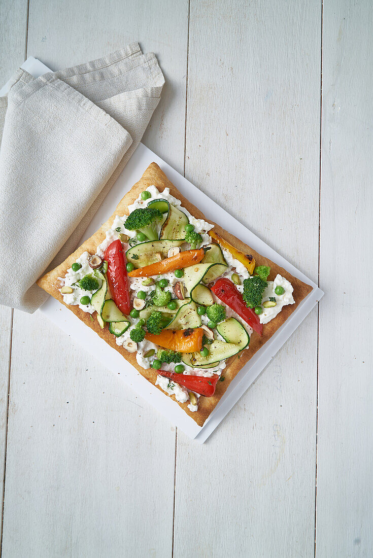 Savoury tart with vegetables and cheese