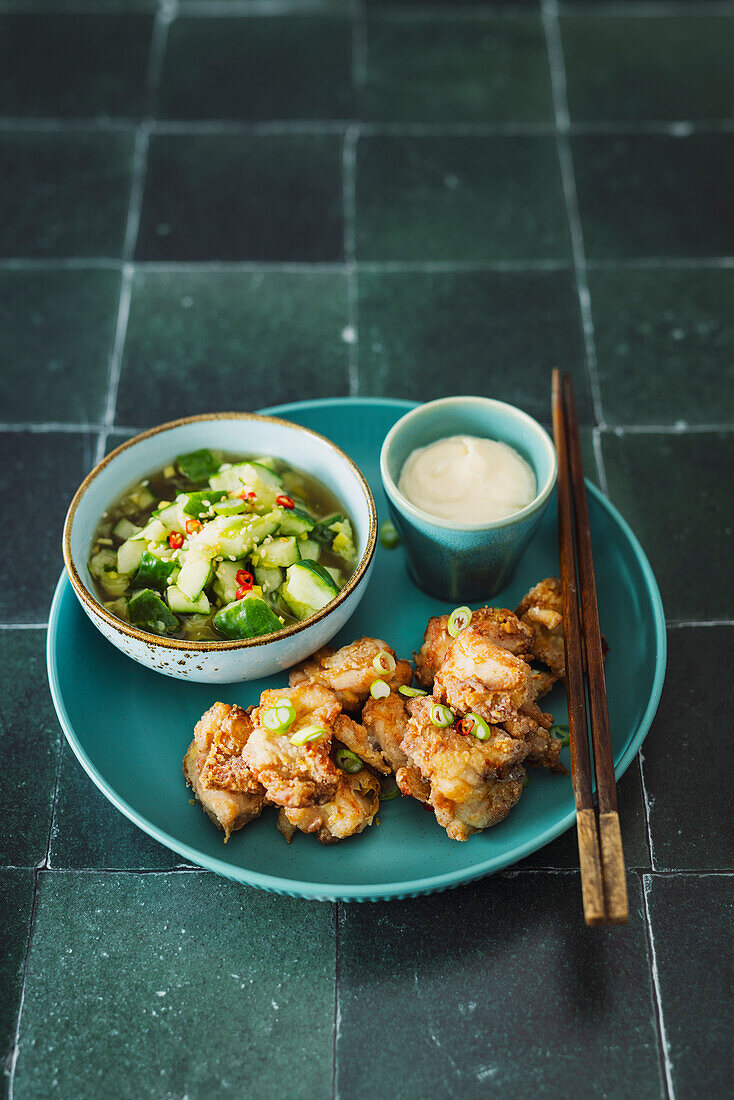 Karaage with cucumber salad and mayonnaise (Japan)