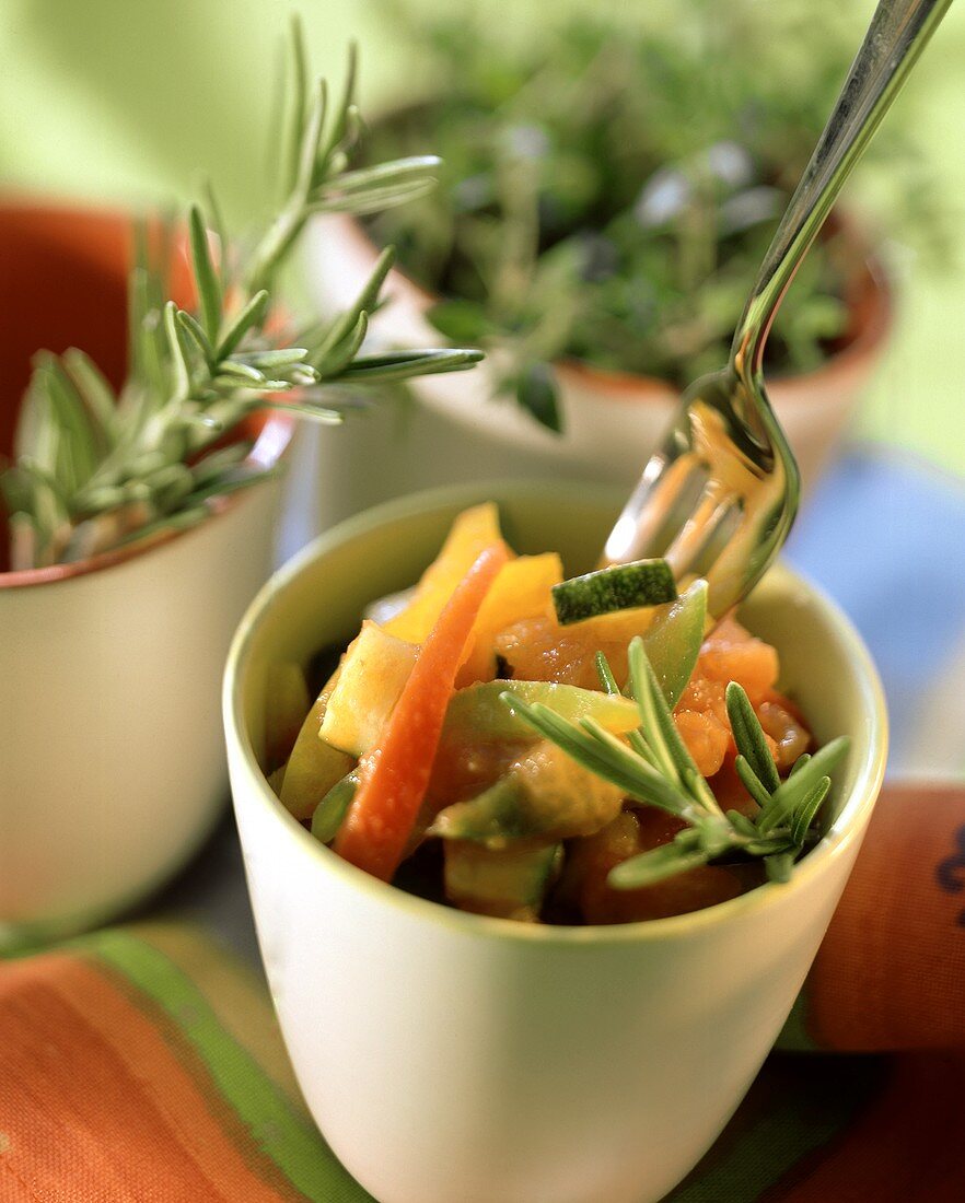 Provenzalisches Paprikagemüse mit Tomaten & Zucchini