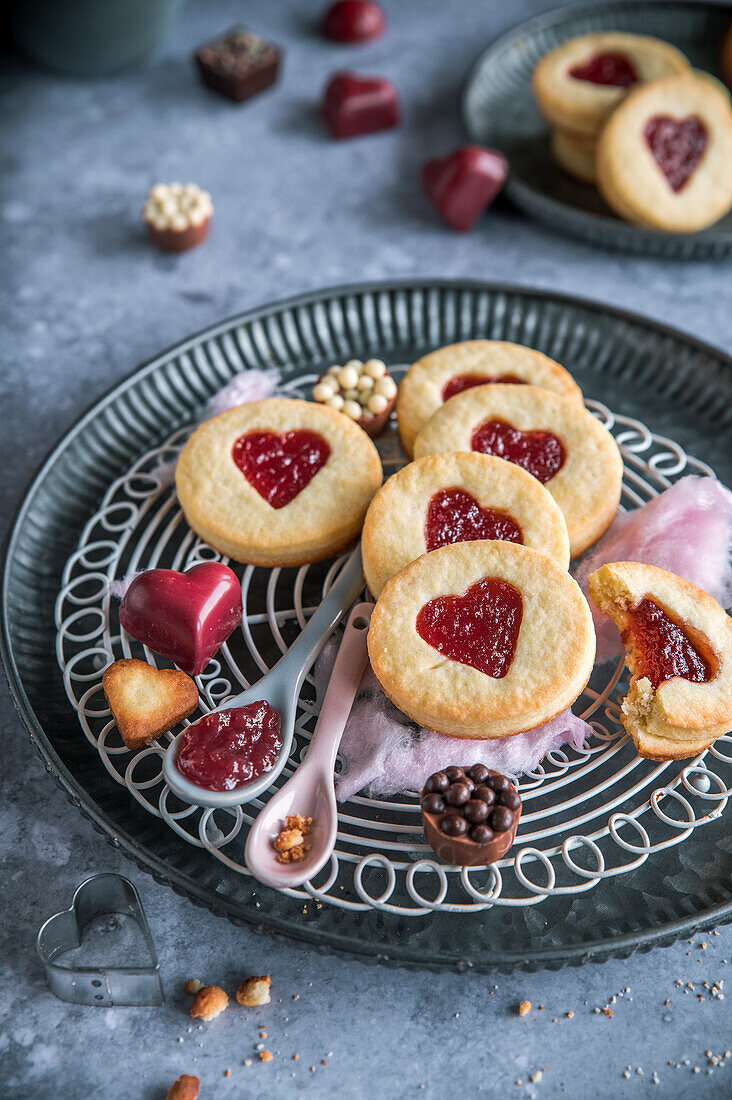 Shortbread biscuits with jam filling