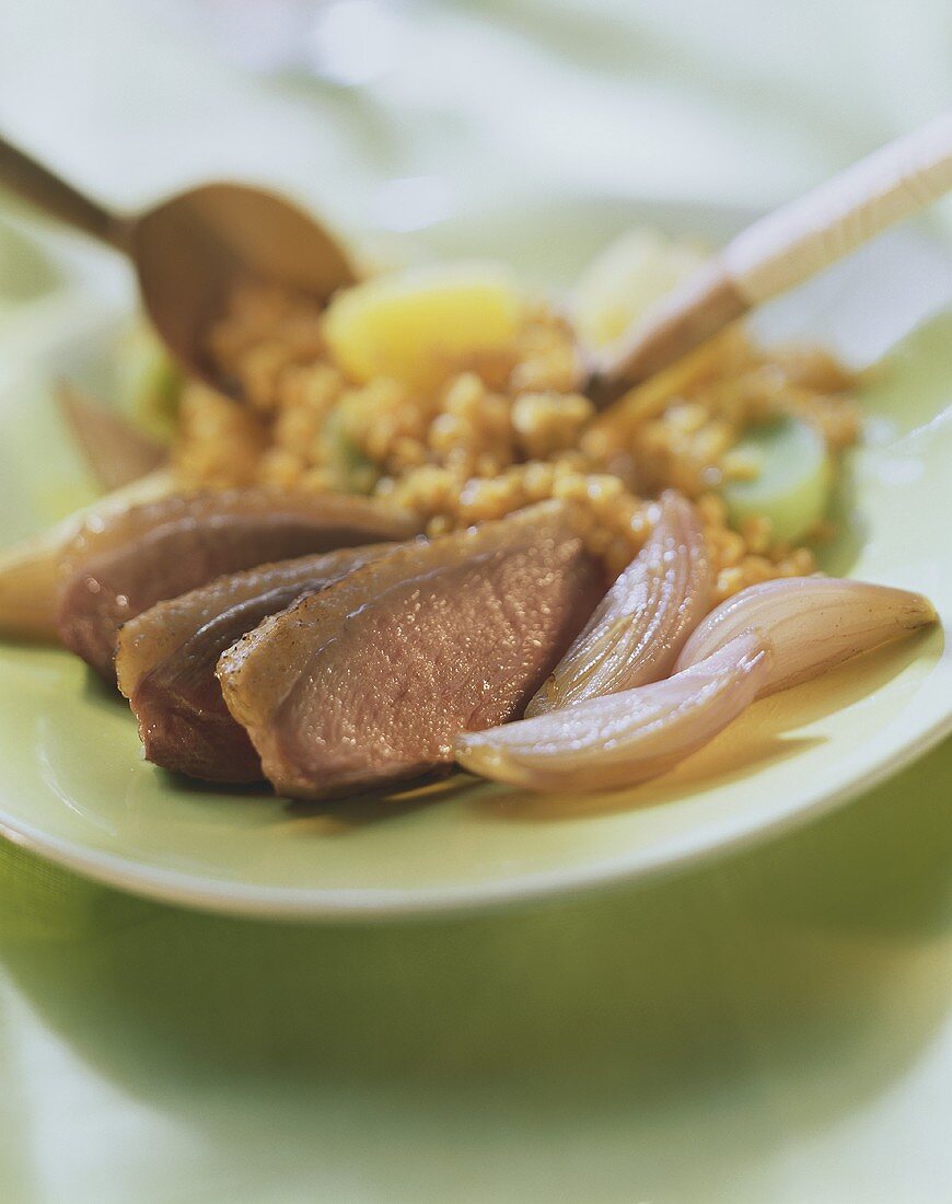 Entenbrust auf Kartoffel-Linsen-Salat