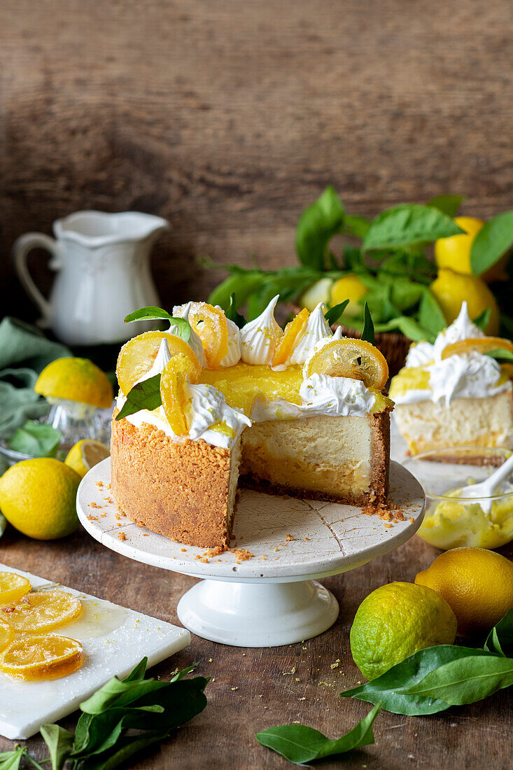 Lemon cheesecake with two layers