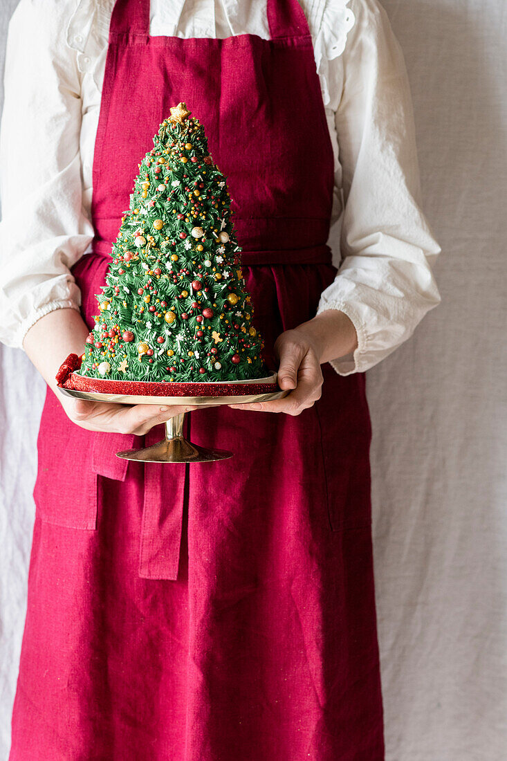 Christmas tree cake