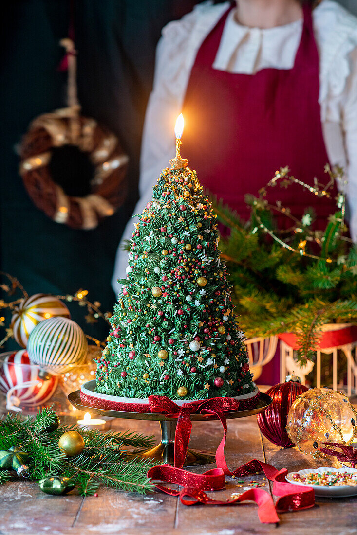 Christmas tree cake