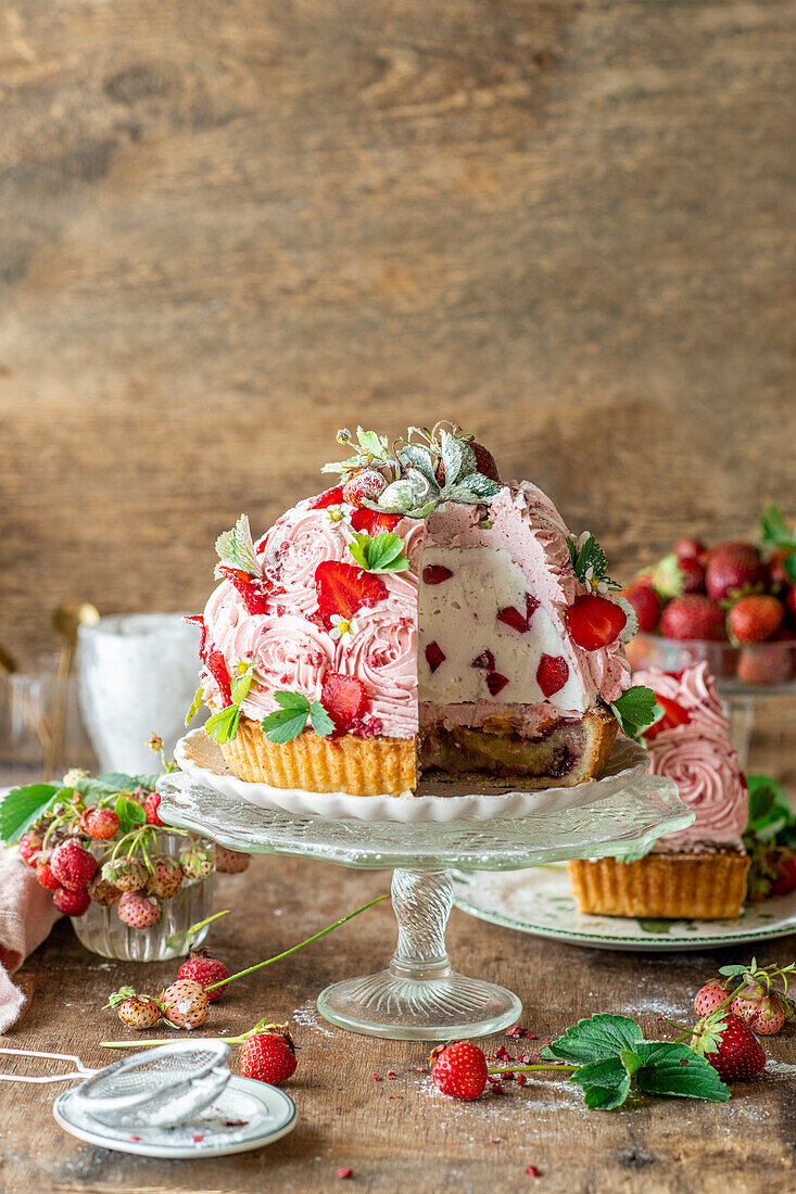 Strawberry dome cake with frangipane