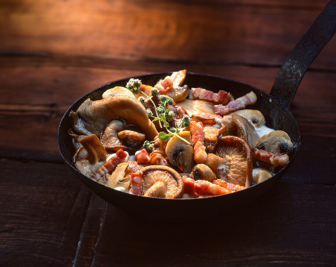 Mushroom pan with diced bacon