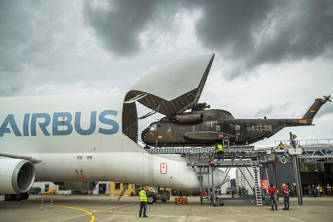 Airbus testing loading system