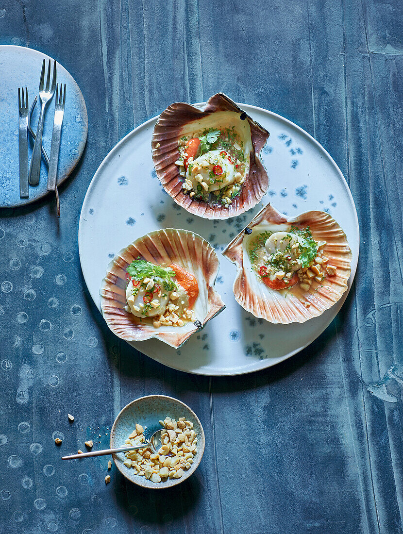 Vietnamese-style scallops