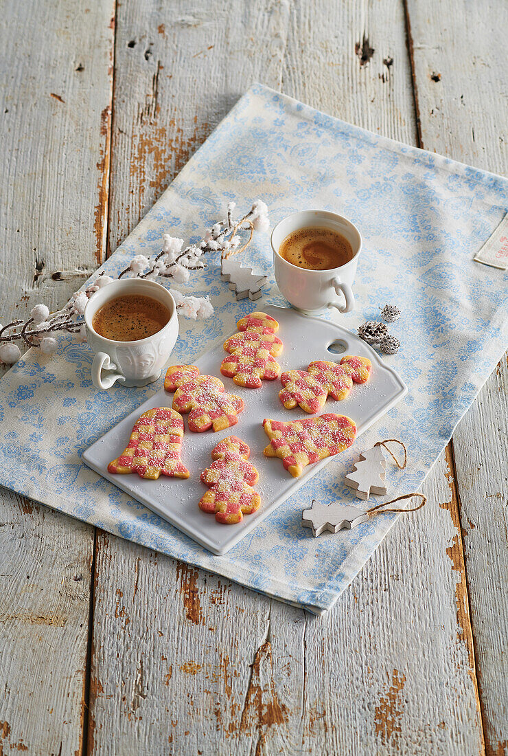 Chequerboard biscuits with cardamom