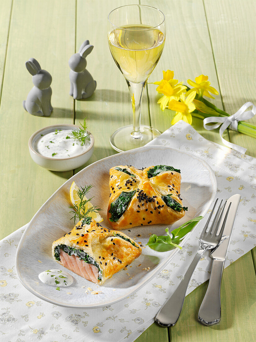 Salmon with spinach in puff pastry