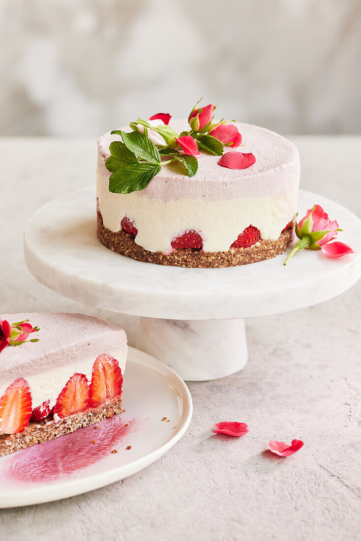 Vegan Strawberry Cheesecake