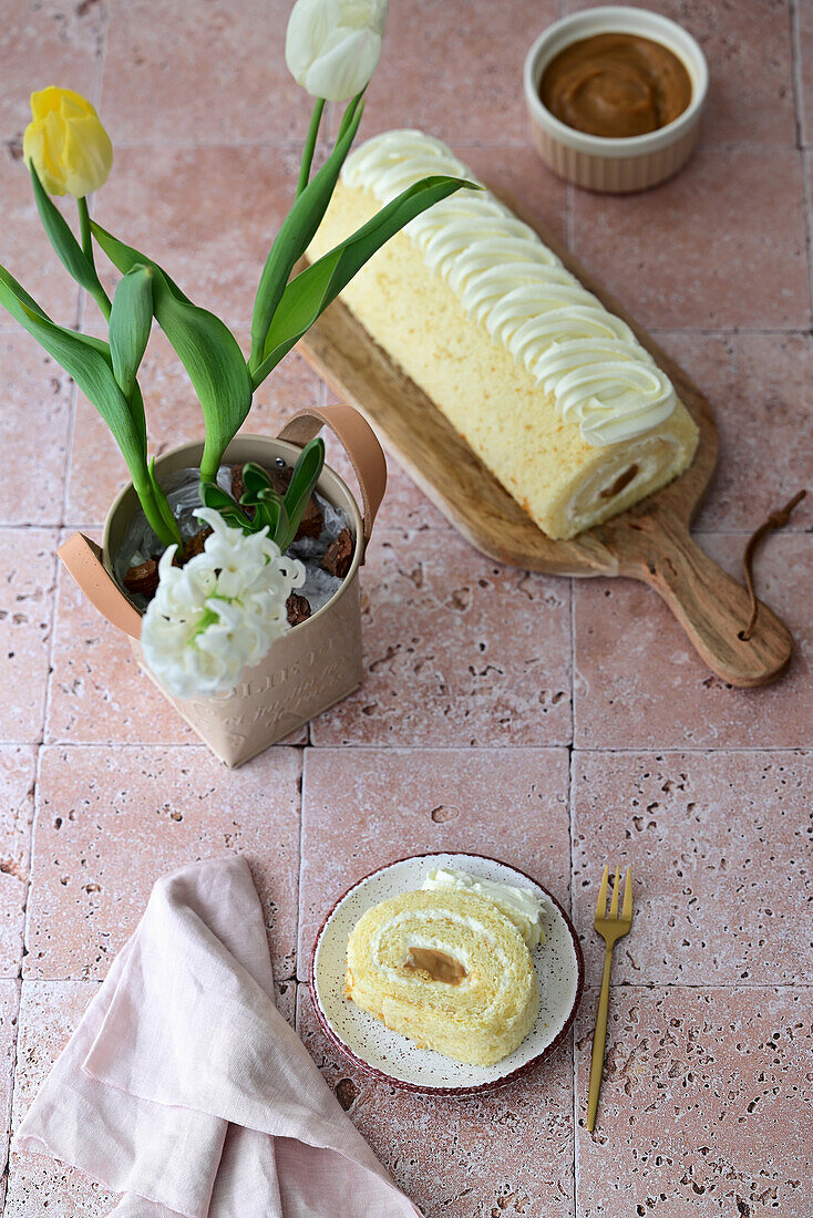 Sponge roll with cream cheese and sweetened condensed milk