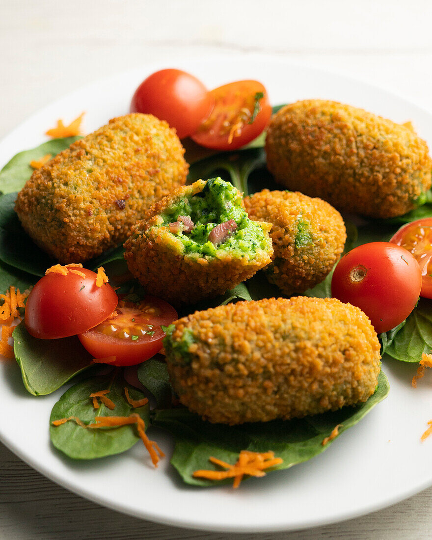 Spinach croquettes with Spanish Iberico ham